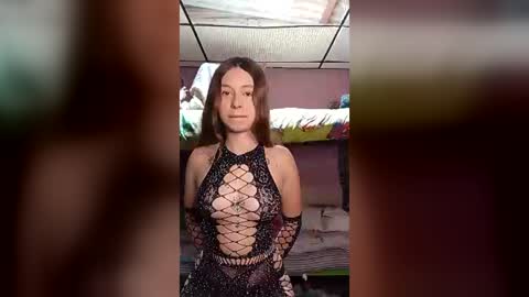 Snapshot of candy79095 chatting on July 6, 7:49 pm Candy online show from July 6, 7:49 pm