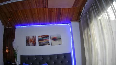 Candy online show from April 2, 1:53 pm