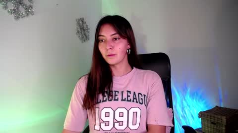 Snapshot of candy_canee chatting on January 17, 8:55 pm online show from January 17, 8:55 pm