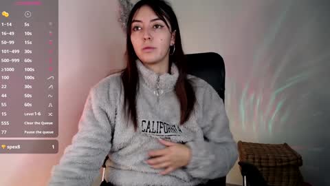 Snapshot of candy_canee chatting on January 25, 2:58 pm online show from January 25, 2:58 pm