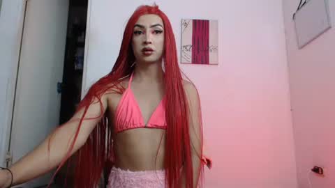 Snapshot of candy_cumy1 chatting on December 22, 9:11 am Dayan Camila online show from December 22, 9:11 am