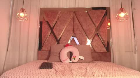 CANDY  online show from September 17, 8:10 pm