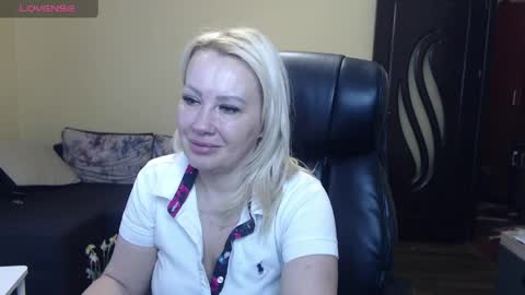 candy_hellenx online show from April 5, 6:10 am