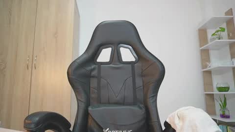 Snapshot of candy_hes chatting on February 27, 7:58 pm Nickol online show from February 27, 7:58 pm