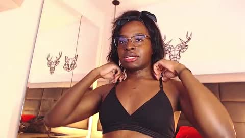 CANDY LOVE  DANNA online show from October 25, 11:43 pm