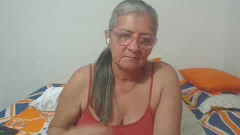 Snapshot of candy_mature_ chatting on February 23, 10:53 pm candy online show from February 23, 10:53 pm