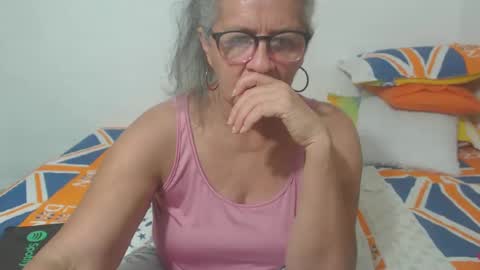 Snapshot of candy_mature_ chatting on March 3, 12:59 am candy online show from March 3, 12:59 am
