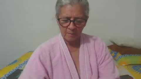 Snapshot of candy_mature_ chatting on March 11, 11:26 pm candy online show from March 11, 11:26 pm