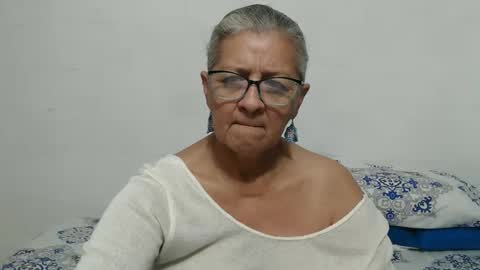 Snapshot of candy_mature_ chatting on November 14, 10:58 am candy online show from November 14, 10:58 am