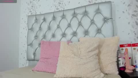 Snapshot of candy_mery chatting on February 11, 10:18 pm candy mery online show from February 11, 10:18 pm