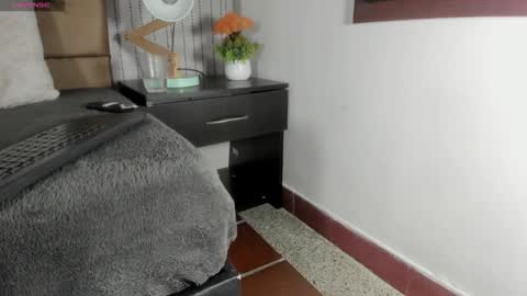 Snapshot of candy_mery chatting on October 6, 7:22 pm candy mery online show from October 6, 7:22 pm