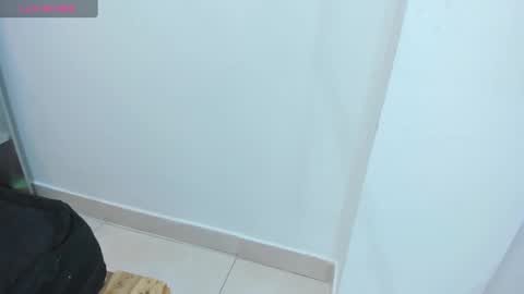 Snapshot of candy_rogeers chatting on March 12, 3:46 am Candy online show from March 12, 3:46 am