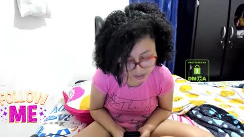 candy_val online show from November 23, 6:35 am