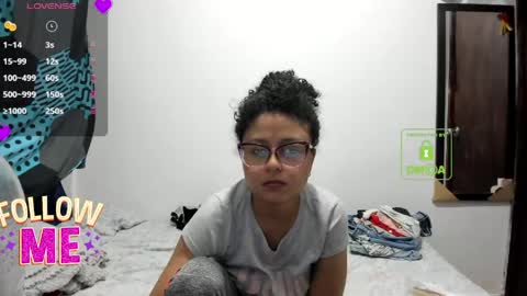 Snapshot of candy_val chatting on June 9, 5:19 am candy_val online show from June 9, 5:19 am