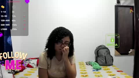 Snapshot of candy_val chatting on July 18, 6:06 am candy_val online show from July 18, 6:06 am