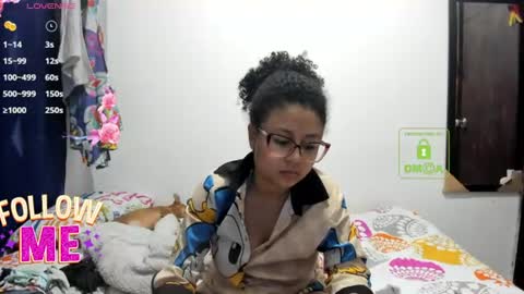 Snapshot of candy_val chatting on July 26, 5:48 am candy_val online show from July 26, 5:48 am