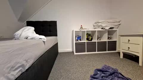 Candy Boy online show from November 9, 12:20 am