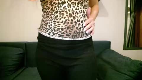 Snapshot of candycathc chatting on February 6, 4:36 pm candycathc online show from February 6, 4:36 pm