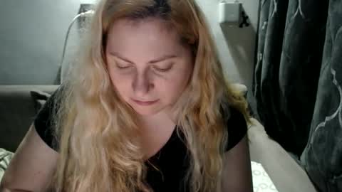 Snapshot of candycream74 chatting on January 26, 5:34 pm Laura online show from January 26, 5:34 pm