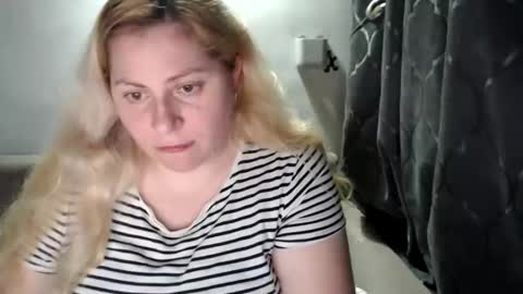 Snapshot of candycream74 chatting on January 29, 6:50 pm Laura online show from January 29, 6:50 pm