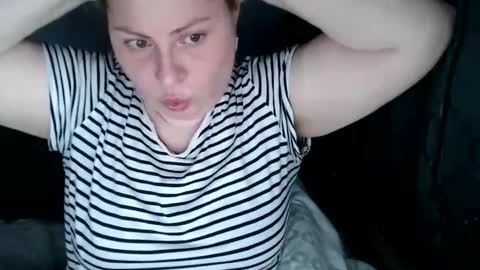 Snapshot of candycream74 chatting on January 30, 8:54 am Laura online show from January 30, 8:54 am