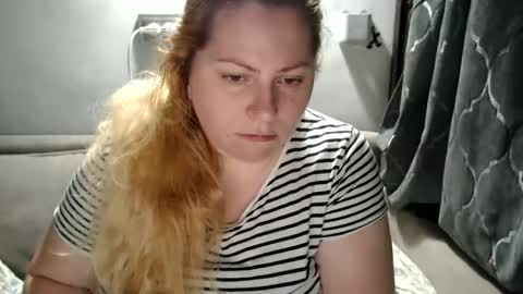 Snapshot of candycream74 chatting on February 1, 5:37 pm Laura online show from February 1, 5:37 pm