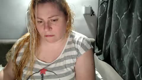 Snapshot of candycream74 chatting on February 1, 8:47 pm Laura online show from February 1, 8:47 pm