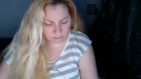 Snapshot of candycream74 chatting on February 3, 12:36 pm Laura online show from February 3, 12:36 pm