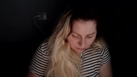 Snapshot of candycream74 chatting on February 5, 9:03 am Laura online show from February 5, 9:03 am