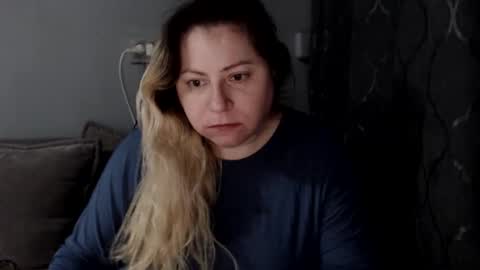 Snapshot of candycream74 chatting on February 8, 4:21 pm Laura online show from February 8, 4:21 pm