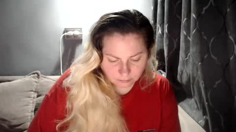 Snapshot of candycream74 chatting on February 24, 4:49 pm Laura online show from February 24, 4:49 pm