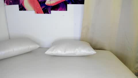 Candy online show from February 26, 9:48 pm