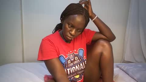 Snapshot of candycurly_ chatting on February 14, 1:56 am candycurly_ online show from February 14, 1:56 am