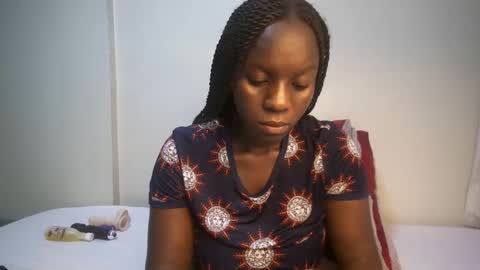 Snapshot of candycurly_ chatting on March 3, 7:49 pm candycurly_ online show from March 3, 7:49 pm
