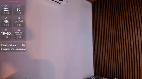 candyglow_ online show from March 24, 6:57 pm