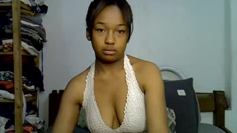 Snapshot of candyh0 chatting on July 8, 5:01 am candyh0 online show from July 8, 5:01 am