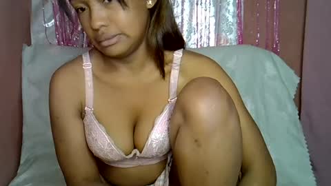 Snapshot of candyh0 chatting on July 11, 7:33 am candyh0 online show from July 11, 7:33 am