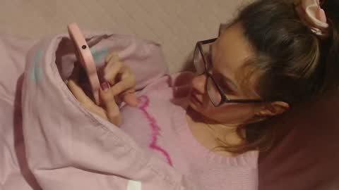 say meow and send tip  online show from November 8, 11:43 am