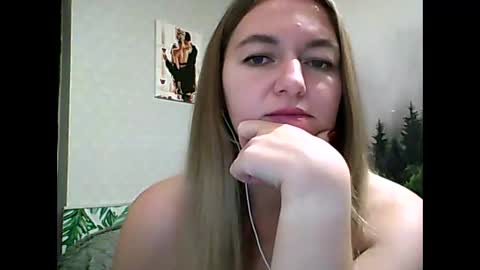 Daisy online show from October 6, 9:45 pm