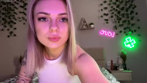 Snapshot of candyrass chatting on May 16, 10:36 am Candy online show from May 16, 10:36 am