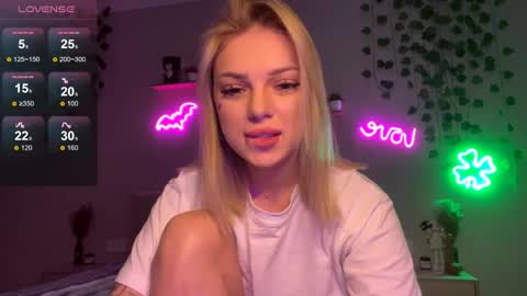 Snapshot of candyrass chatting on May 29, 7:28 am Candy online show from May 29, 7:28 am