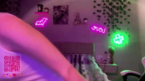 Snapshot of candyrass chatting on May 31, 8:54 am Candy online show from May 31, 8:54 am
