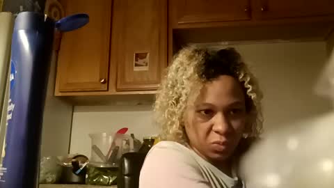 Snapshot of candyredxo2024 chatting on October 1, 12:11 pm candyredxo2024 online show from October 1, 12:11 pm