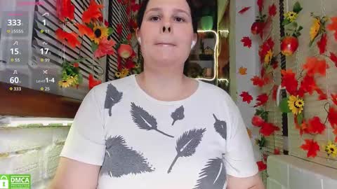 Snapshot of candys_booty chatting on October 13, 11:05 pm Alisa online show from October 13, 11:05 pm