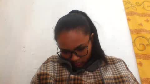 Snapshot of candysourensx chatting on June 25, 6:51 am CandySourensx online show from June 25, 6:51 am