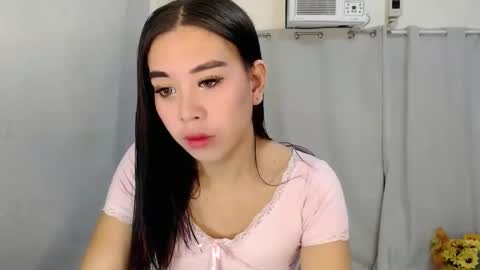 Snapshot of candysweetcum_ chatting on February 15, 10:28 pm CALL ME SAM online show from February 15, 10:28 pm