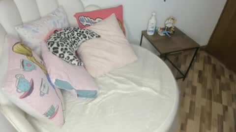 candytyler_ online show from September 13, 12:05 pm