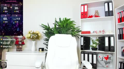 Candy  My pleasure its in  your hands online show from December 14, 11:18 am