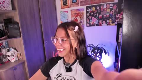 Camilla online show from February 13, 7:10 pm