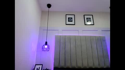 candyyvega online show from April 4, 4:33 am